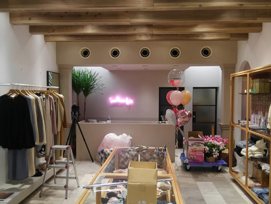 Sea Room lynn 三宮店 内装工事